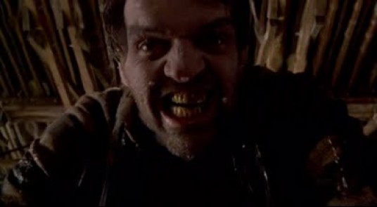Danny O&#39;Brien (Chuck Norris) leker katt och råtta med massmördaren Simon Moon (Jack O&#39;Halloran)Trailer! - hero-and-the-terror-e1315219652306